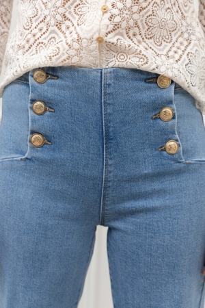  light jeans