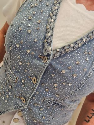  DENIM